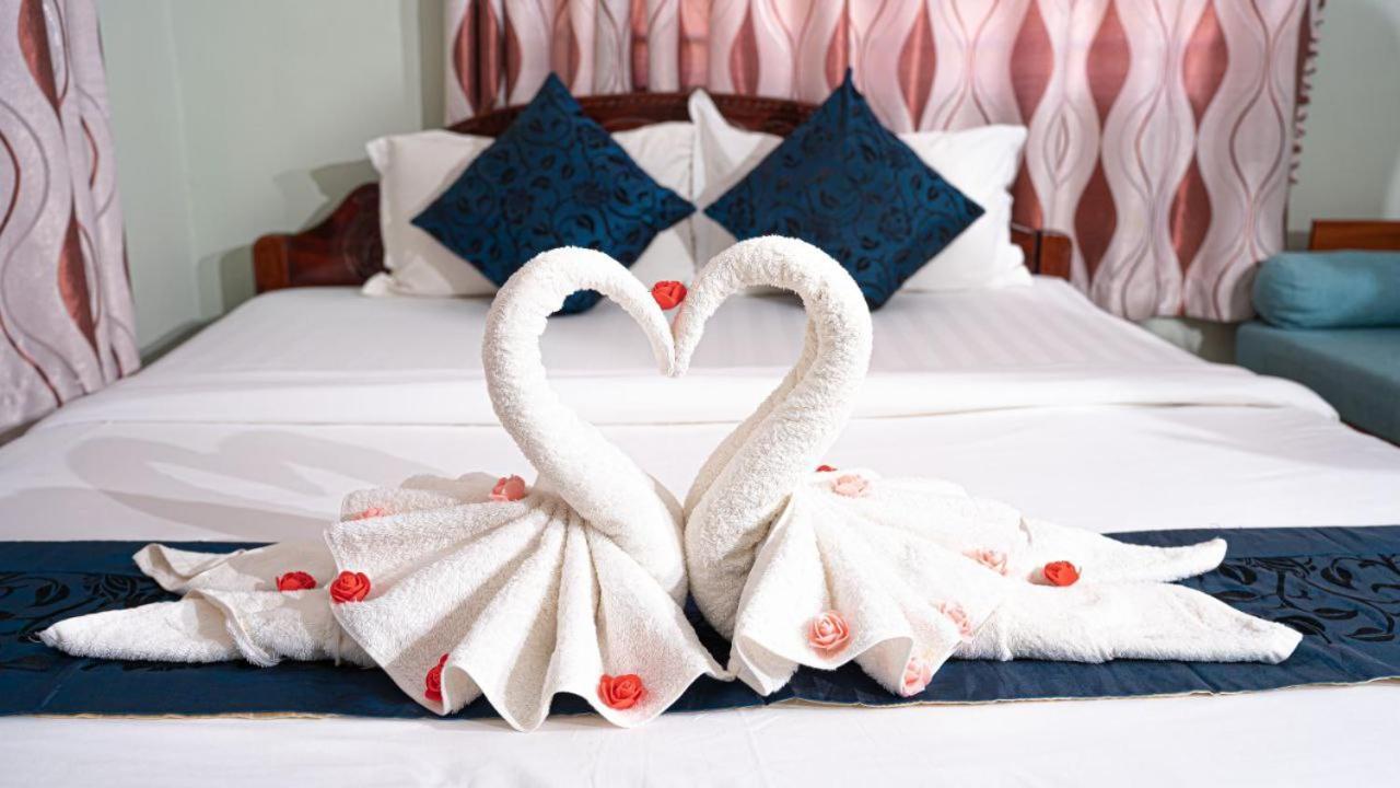 Khemra I Guesthouse Kampot Ngoại thất bức ảnh
