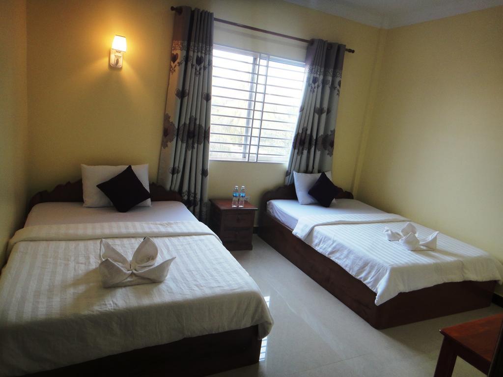 Khemra I Guesthouse Kampot Phòng bức ảnh
