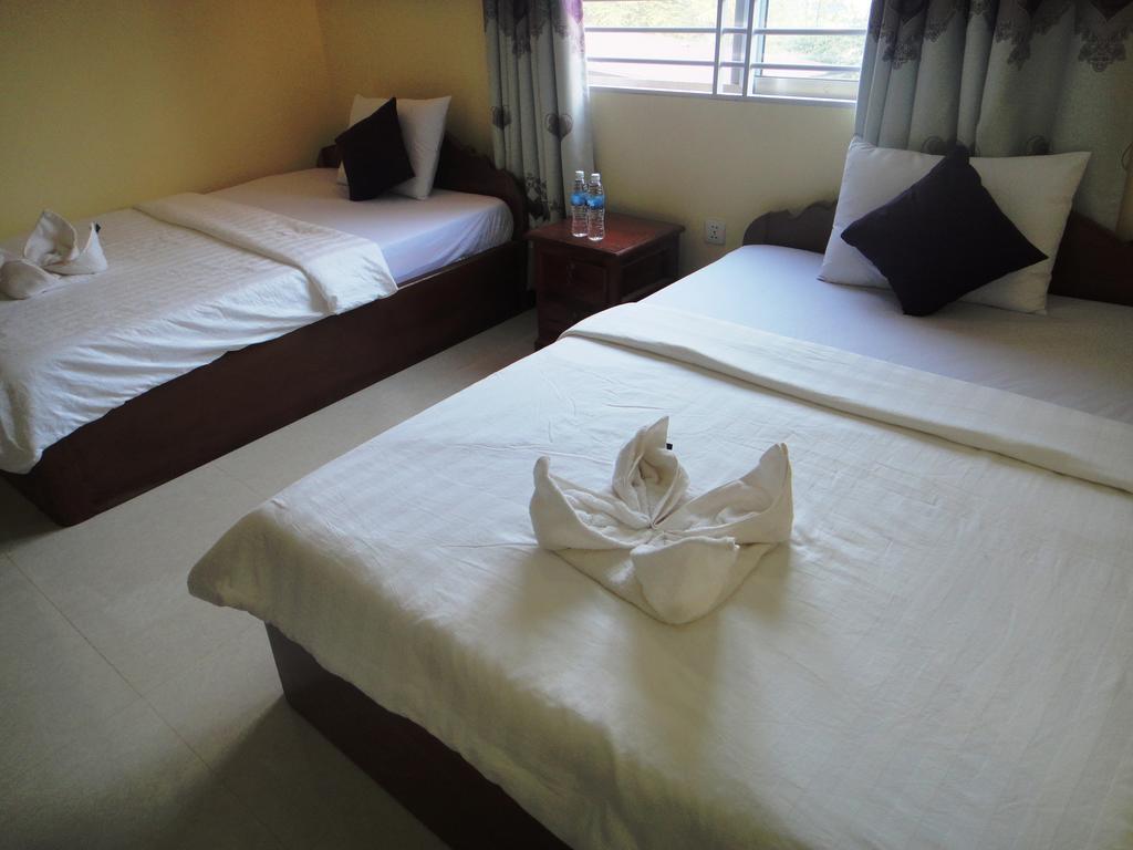 Khemra I Guesthouse Kampot Phòng bức ảnh