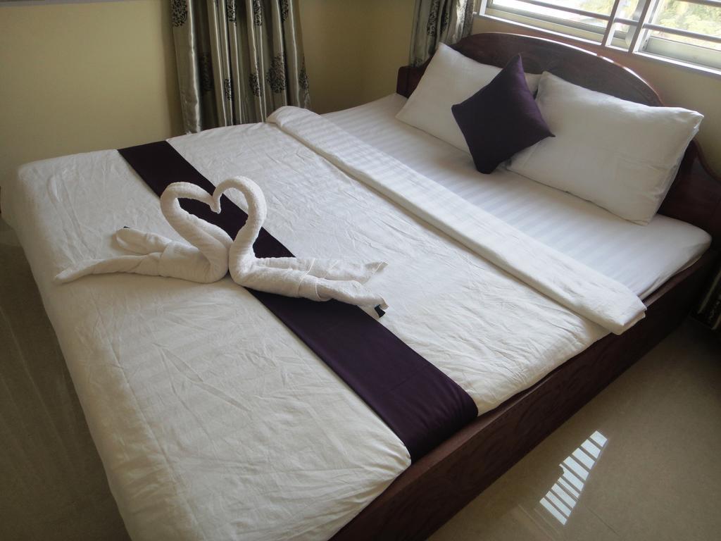 Khemra I Guesthouse Kampot Phòng bức ảnh